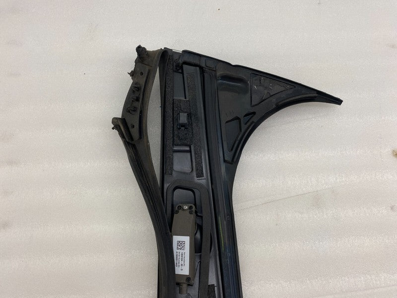 109231198F ⭕ 16-20 Tesla Model X Left B-Pillar Applique Trim Molding w/ Camera 1092311-98-F