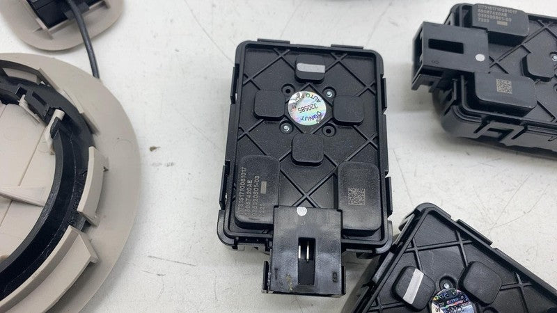 ⭕17-24 Chrysler Pacifica SET of Roof Dome Light + Noise Reduction Mic