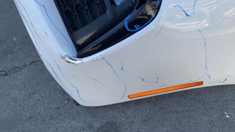 2018-2020 BMW 530e Front Bumper Cover Assy w Park Sensor & Park Light White 300