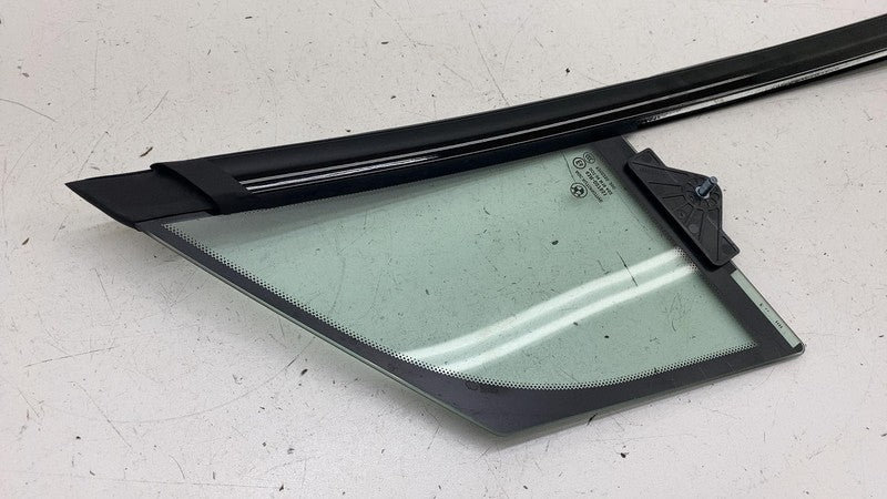 ⭕2014-2021 BMW i3 I01 Front Right Side Door Corner Vent Window Glass O