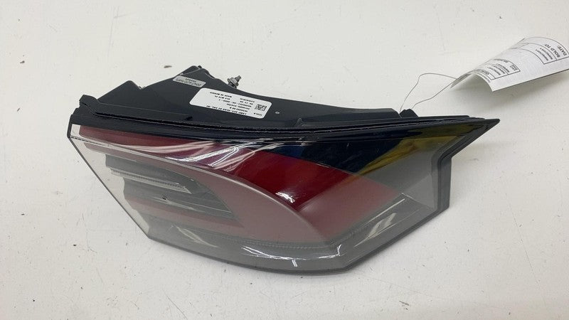 103433300A ⭕ 2016-2020 Tesla Model X Rear Right Outer Taillight LED Tail Lamp 1034333-00-A