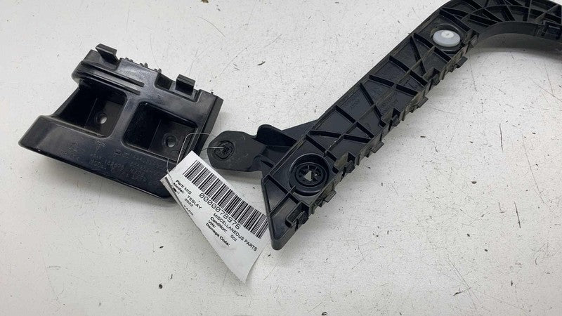 ⭕ 20-24 Tesla Model Y Rear Right Bumper Support & Taillamp Bracket 149