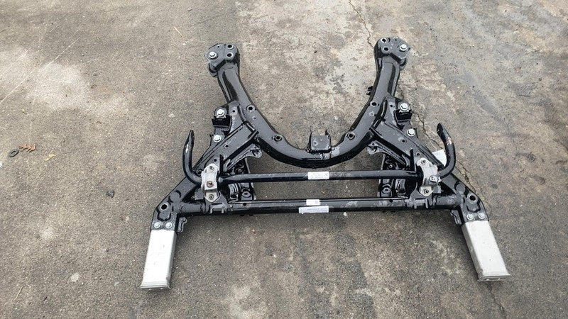 ⭕ 20-24 Model Y Front Subframe Crossmember Cradle w/ Stabilizer Bar 10