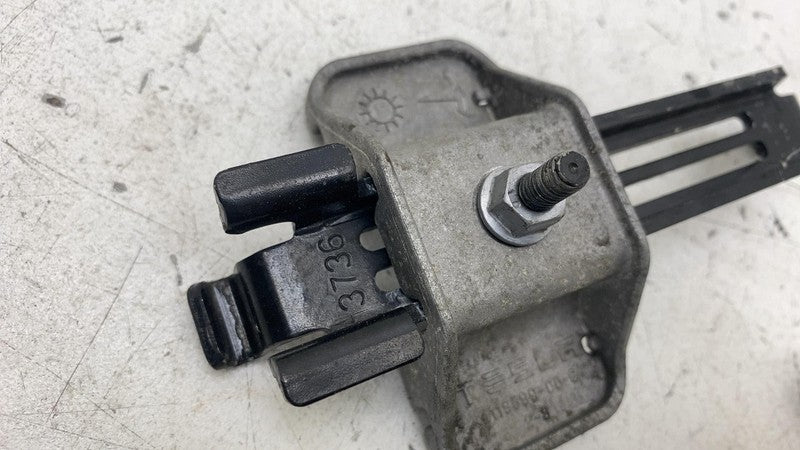 ⭕ 17-23 Model 3 M3 12V Battery Upper Tie-down Bracket Strap Holder 111