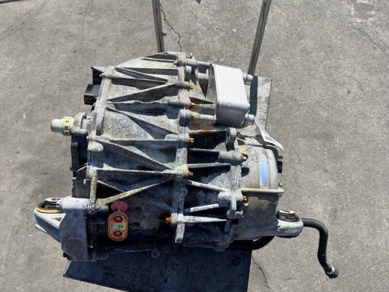 1120960-00-E ⭕17-20 Tesla Model Y 3 Front Drive Unit Engine Electric Motor *27k* 1120960-00-E