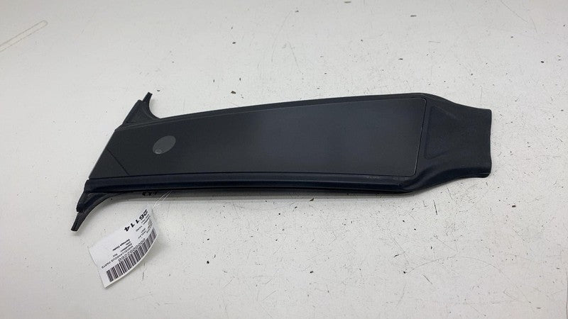 150688600E ⭕ 20-23 Model Y Right Exterior B-Pillar Applique Trim w/ Camera RH 1506886-00-E