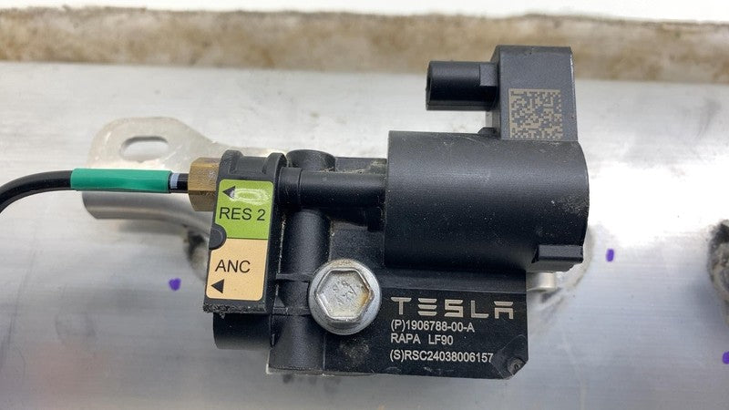 1250921NVB 2024-2025 Tesla Cybertruck Air Suspension Compressor Reservoir Tank OEM Assembly