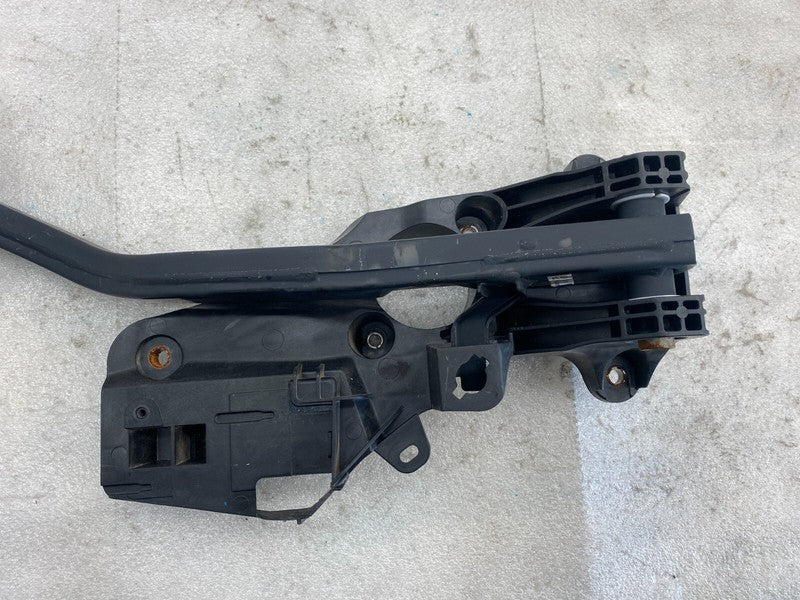 1188691 01 B ⭕ 2020-2024 Tesla Model Y MY Front Left Drive Brake Pedal Asembly 1188691-01-B