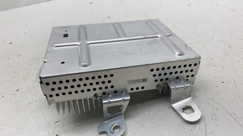 150715201B ⭕ 2020-2024 Tesla Model Y MY Radio Audio Sound System AMP Amplifier 1507152-01-B