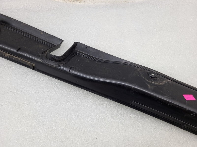 1047885 00 C ⭕ 16-20 Model X MX Rear Center Tailgate Liftgate Upper Trim Molding 1047885-00-C