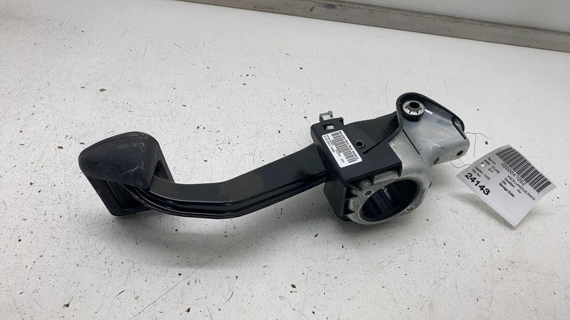 A 204 290 20 01 ⭕ 2010-2016 Mercedes-Benz E350 Brake Stop Foot Pedal A2042902001 Assembly OEM