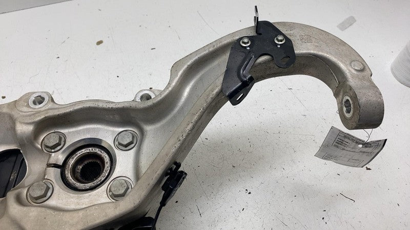 ⭕ 2022 Rivian EDV-700 Amazon Van Front Left Knuckle Wheel Hub FWD PT00