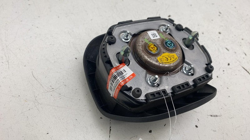 ⭕ 2022 Rivian EDV-700 Van Front Driver Steering Wheel SRS Airbag PT000