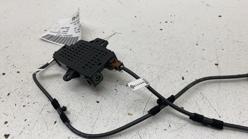 PT00029891 ⭕ 2022-2024 Rivian R1S R1T Center Console Antenna Amplifier Module PT00029891