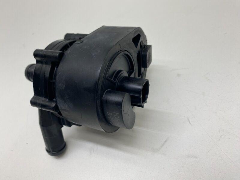 105725701G 2012-2020 Tesla Model S MS Electric Auxiliary Coolant Engine Water Pump Assembly
