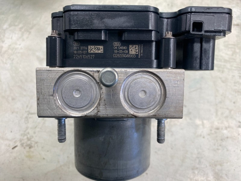 1044745 00 B ⭕ 17-23 Tesla Model 3 Y Anti-Lock Brake System ABS Pump Module Unit 1044745-00-B