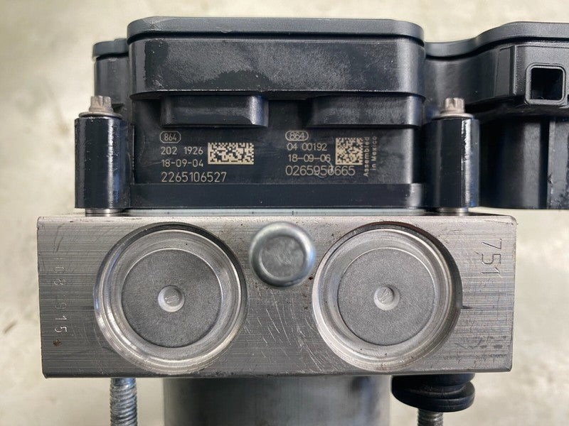 1044745 00 B ⭕ 17-23 Tesla Model 3 Y Anti-Lock Brake System ABS Pump Module Unit 1044745-00-B