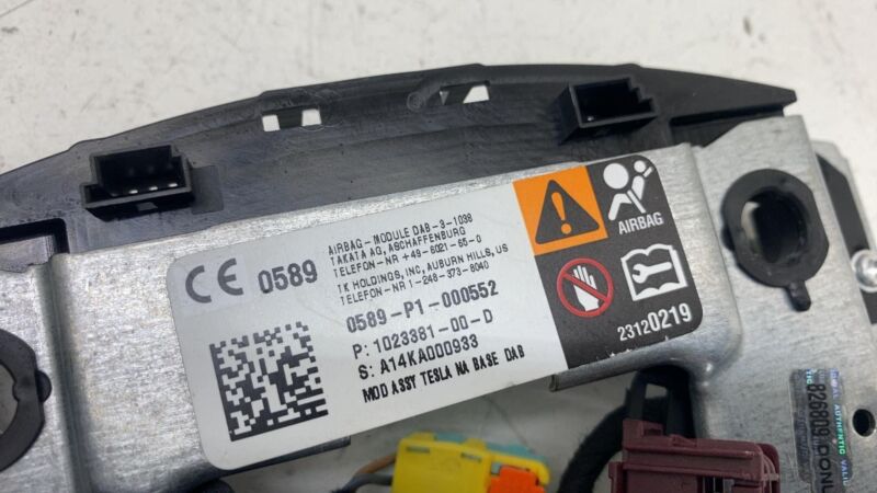 1036774-00-C 2012-2020 Tesla Model S MS X MX Steering Wheel Retainer Plate Bracket Assembly