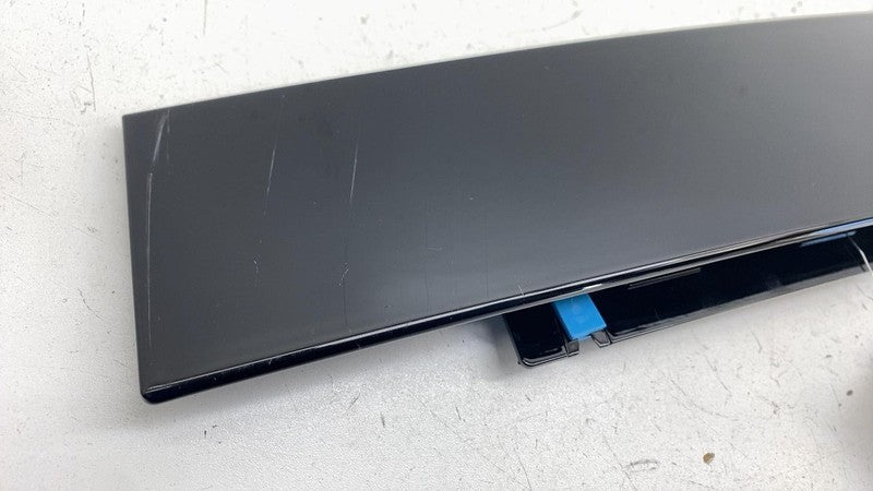 PT00012116-H ⭕ 2022-2025 Rivian R1S Rear Right Side Door Moulding Trim Panel RH PT00012116-H