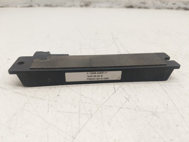 1043129 00 B ⭕ 2016-2020 Tesla Model X Rear Bumper Keyless Passive Entry Antenna 1043129-00-B