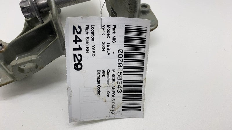 2024 2025 Tesla Cybertruck Front Passenger Motor Mount Bracket Support