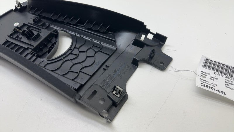 LJ8B R24582 BCW ⭕21-24 Mustang Mach-E Right Side Upper B-Pillar Trim Cover Panel LJ8B-R24592-BCW