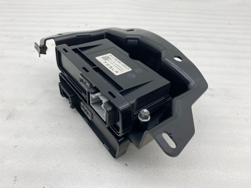 100751100A ⭕ 12-20 Model S Park Brake Controller+Power Liftgate Control Module 1007511-00-A
