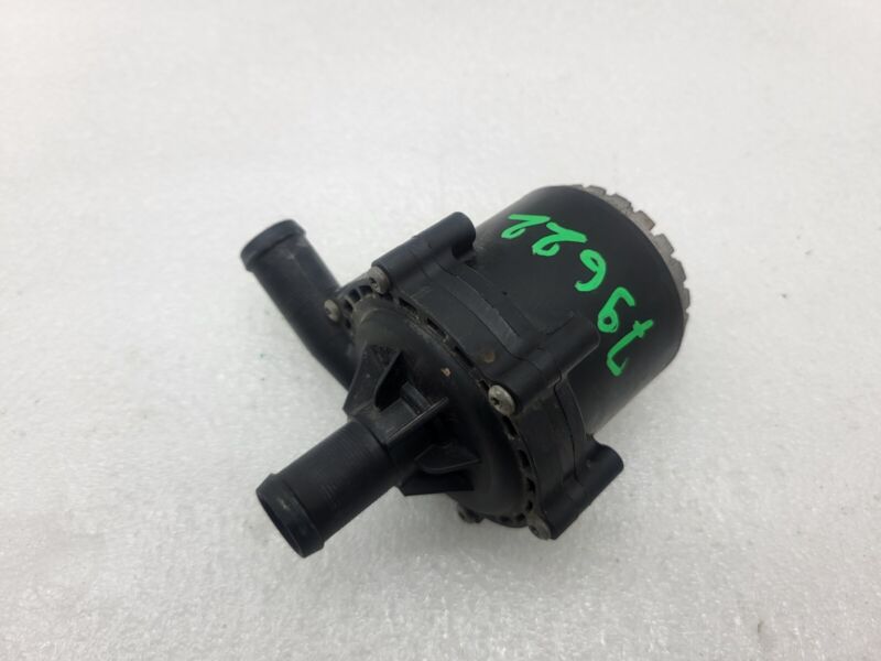 2012-2015 Tesla Model S MS Auxiliary Water Coolant Battery Cooling Pump Assembly