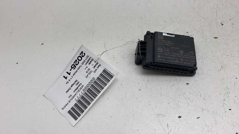 ⭕ 17-23 Tesla Model 3 Seven Pin Perpendicular Radar Sensor 7-Pin 11086