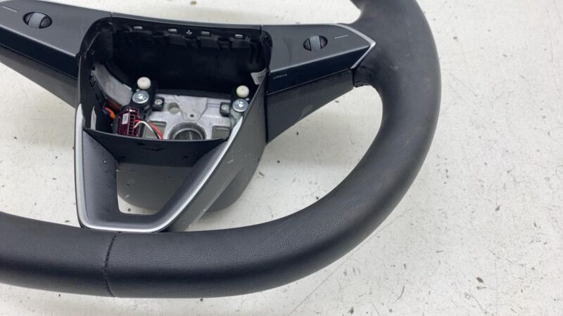 1735339-70-E ⭕ 24 25 Tesla Model 3 Highland Steering Wheel And Controls Assembly 1735339-70-E