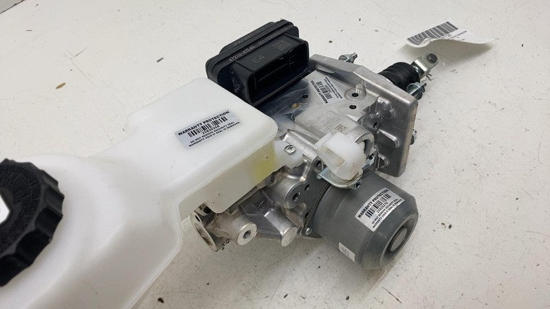 4721047E40 ⭕ 2023-2024 Toyota Prius Power Brake Booster w/ Reservoir Tank Assy 47210-47E40