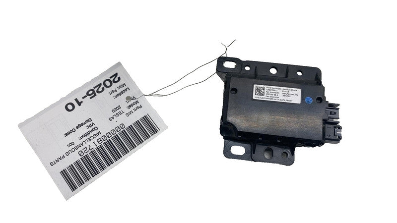 ⭕ 17-23 Tesla Model 3 Center Console Front USB Hub Charger Module 1093