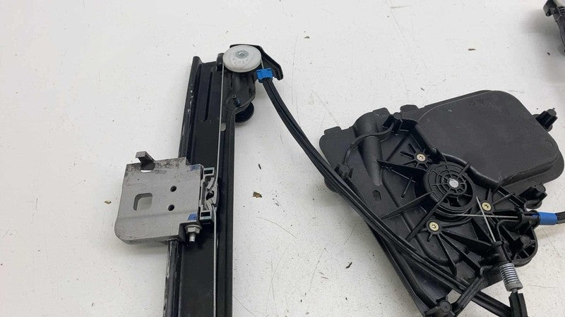 1096620-00-H ⭕ 2017-2023 Tesla Model 3 Front Left Door Window Regulator & Motor 1096620-00-H