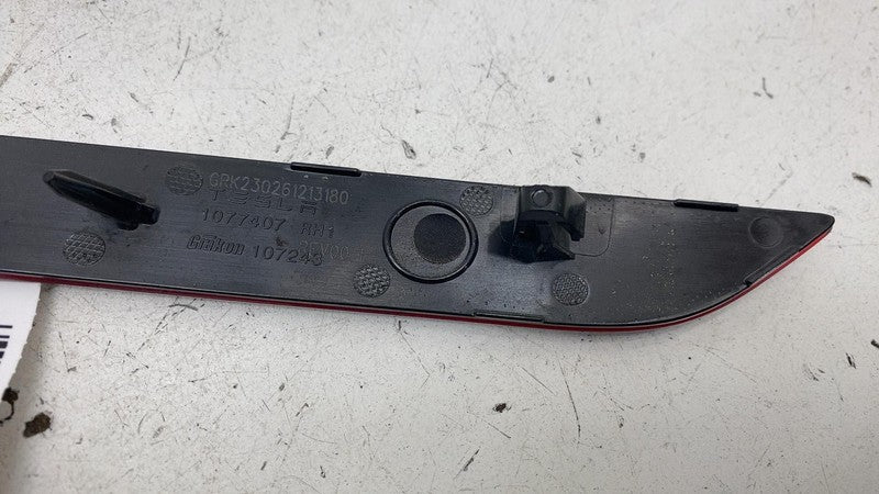 ⭕ 17-23 Model 3 M3 Rear Passenger Side Bumper Light Reflector Lamp Rig