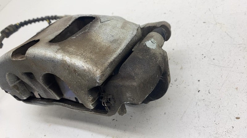 17988801 ⭕2017 2018 2019 2020 Chrysler Pacifica Front Passenger Caliper Right RH 17988801