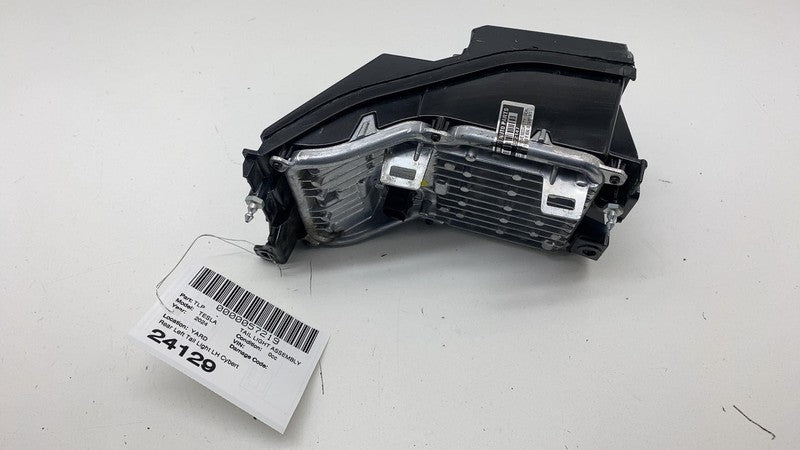 1806408-00-C 2024 2025 Tesla Cybertruck Rear Driver Taillight LED Tail Lamp Left 1806408-00-C