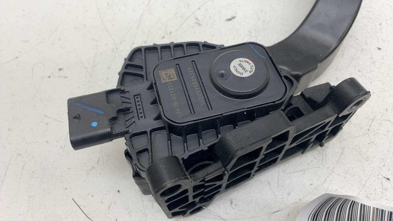 ⭕ 2024-2025 Tesla Model 3 M3 Front Accelerator Gas Pedal Throttle Sens
