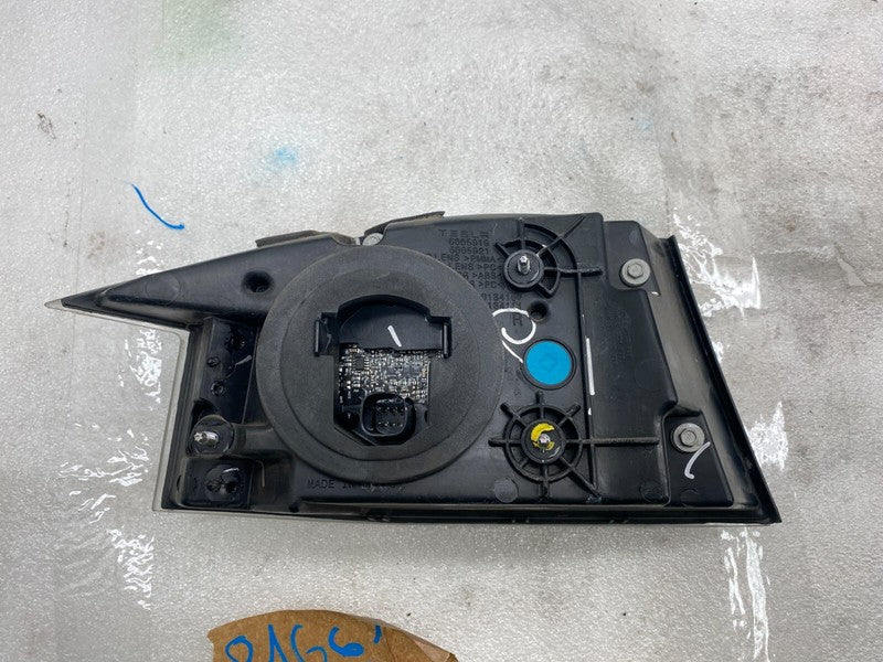 6005921 ⭕ 2012-2022 Tesla Model S Rear Taillight LED Outer Tail Lamp Right 6005919-00