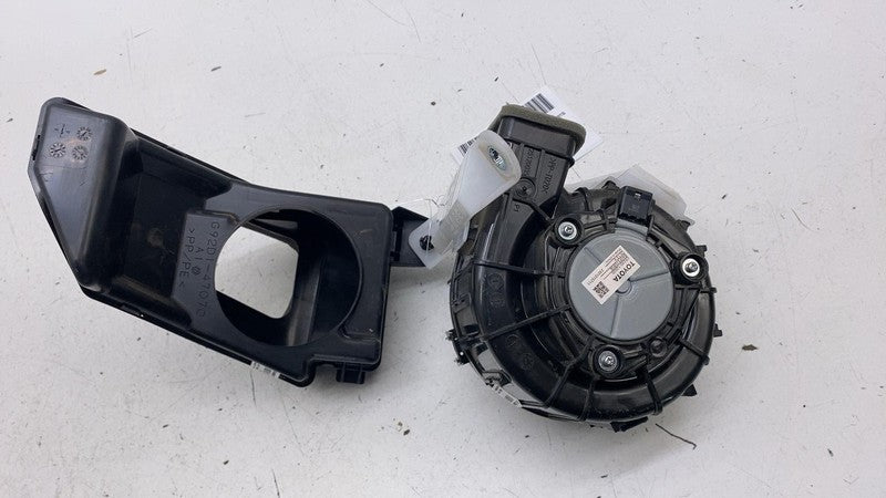 ⭕ 23-24 Toyota Prius Hybrid Battery Cooling Blower Motor Fan w/ Duct G