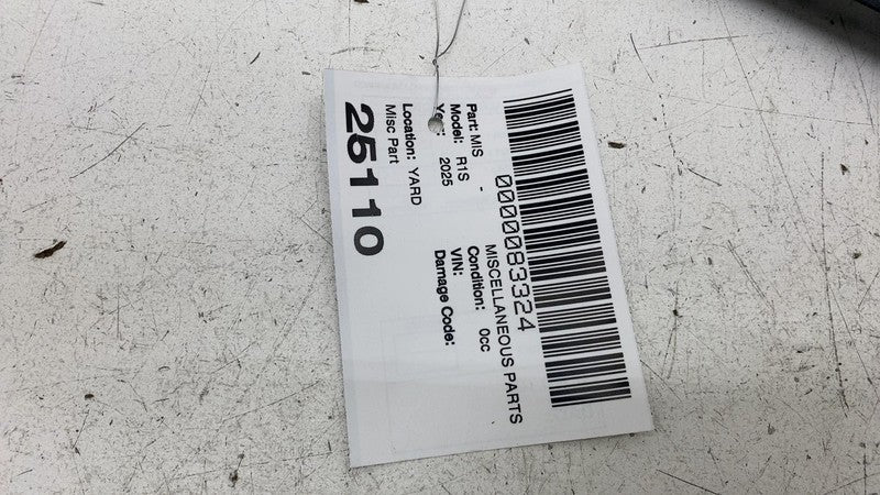 ⭕ 2025 Rivian R1S Rear Gate Upper Switch Bezel w/ License Plate Lamp A