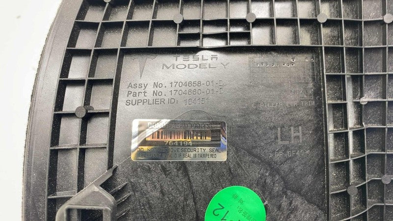 ⭕20-24 Tesla Model Y Rear Left Side C-Pillar Lower Trim Cover Panel 17