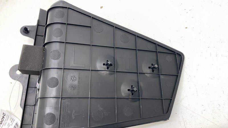 ⭕ 20-23 Tesla Model Y Rear Driver Side Trunk Pocket End Bracket Left 1