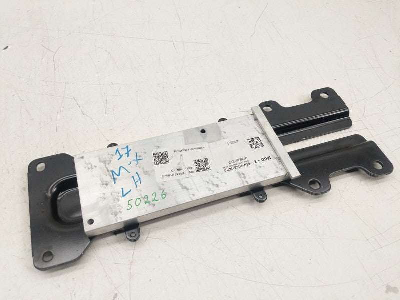 1066553 00 A ⭕ 2016 2017 2018 2019 2020 Tesla Model X Middle Seat Catcher Module 1066553-00-A