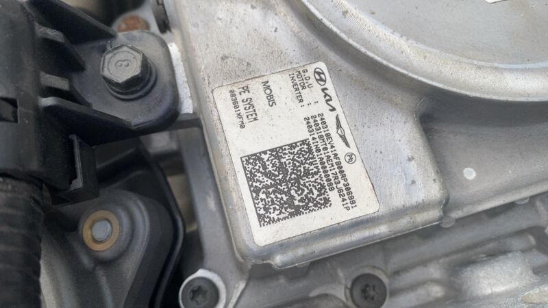 366011XFM0 2022 2023 2024 Kia EV6 Electric Engine Rear Drive Unit Motor Assembly RWD