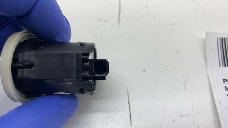 PT00002098K ⭕22-24 Rivian R1T Rear Gear Tunnel Emergency Release Control Button PT00002098-K