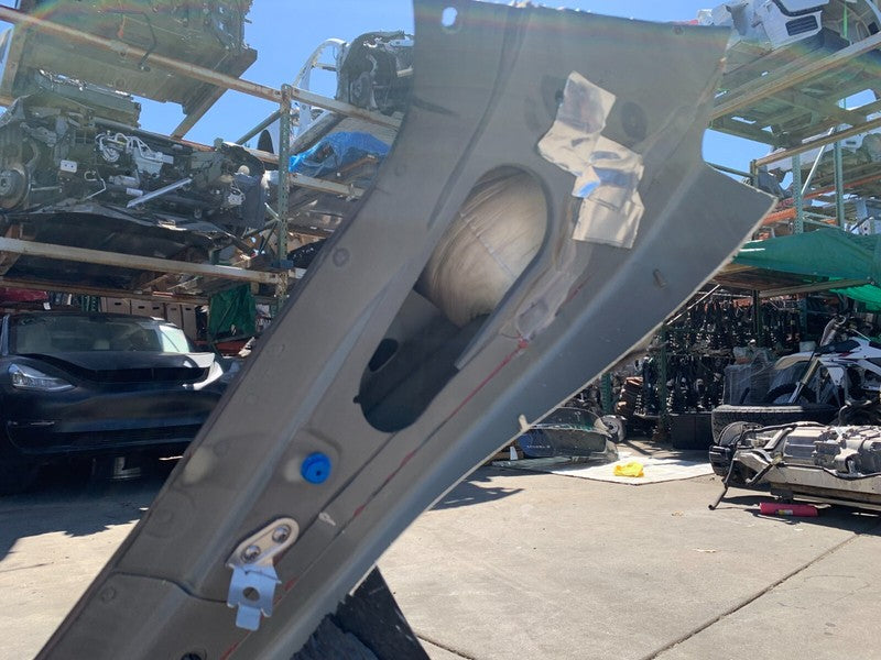 ⭕2016-2020 Tesla Model S Rear Lower Right Outer C-Pillar Structural Frame Cutout