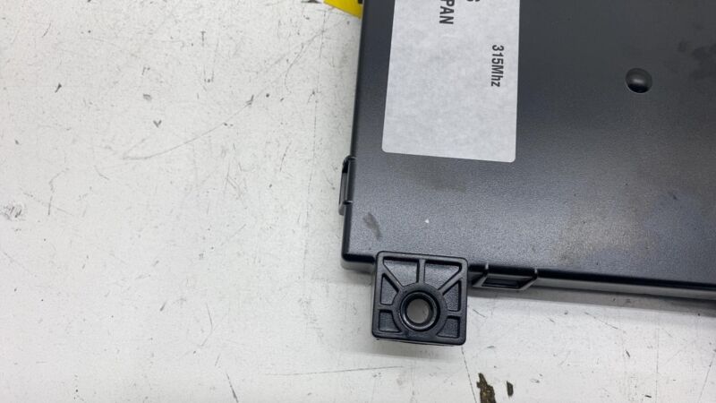 101090600F 12-20 Model S Body Control Module Unit 315MHZ + Smart Key Remote 1010906-00-F