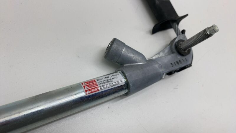 1005265 05 E 12-20 Tesla Model S Front Right Lap Pretensioner 16-20 Tesla Model X Front Left