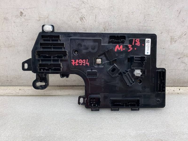 110034089E ⭕17-20 Tesla Model 3 Right Low Voltage Controller Electronic Module 1100340-89-E