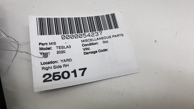 108399100I 17-23 Model 3 Rear Right Bumper Lower Support Retainer Wing Bracket 1083991-00-I